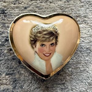 Vintage (1998) Hamilton Princess Diana Porcelain Heart-Shaped Music Box COA